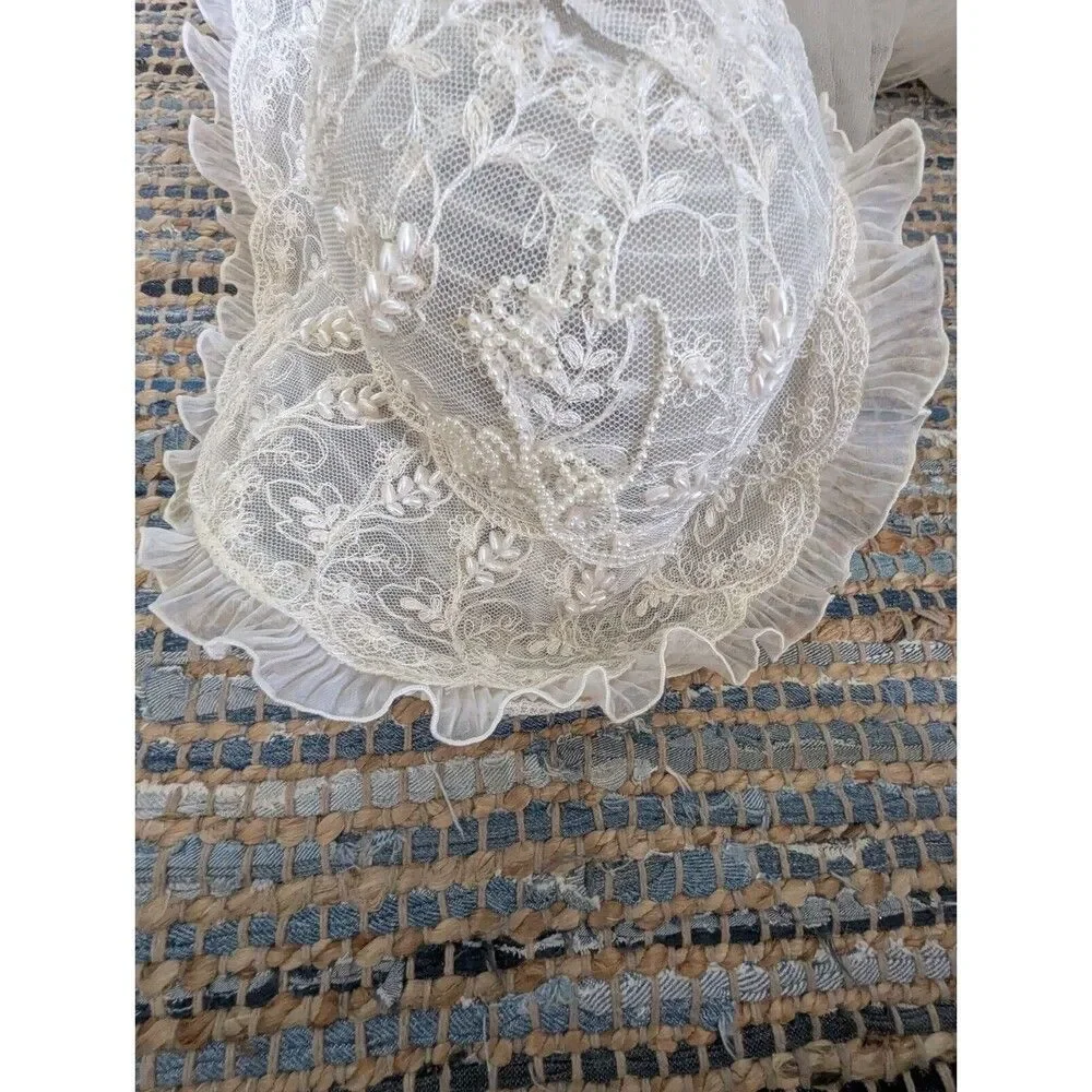 Vtg White Wedding Derby Hat Lace Beaded Veil Flower Applique Coquette Royalcore